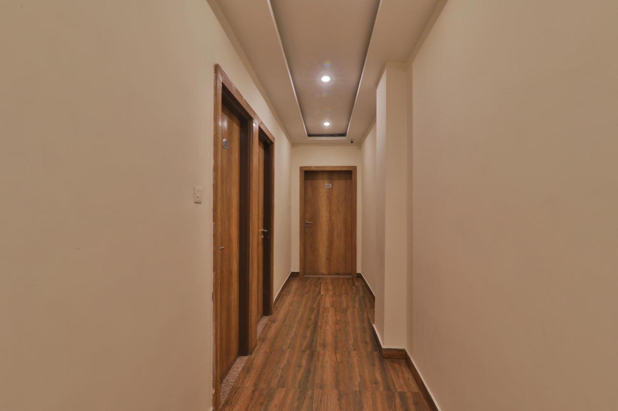 Hotel Janki Inn Sigra 2 Km From Kashi Vishwanath Dham Βαρανάσι Εξωτερικό φωτογραφία